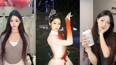 绿播下海颜值不错的小骚牌深夜陪狼友发骚，在狼友的攻势下漏出激情艳舞诱惑，黑丝情趣淫声荡语互动撩骚狼友